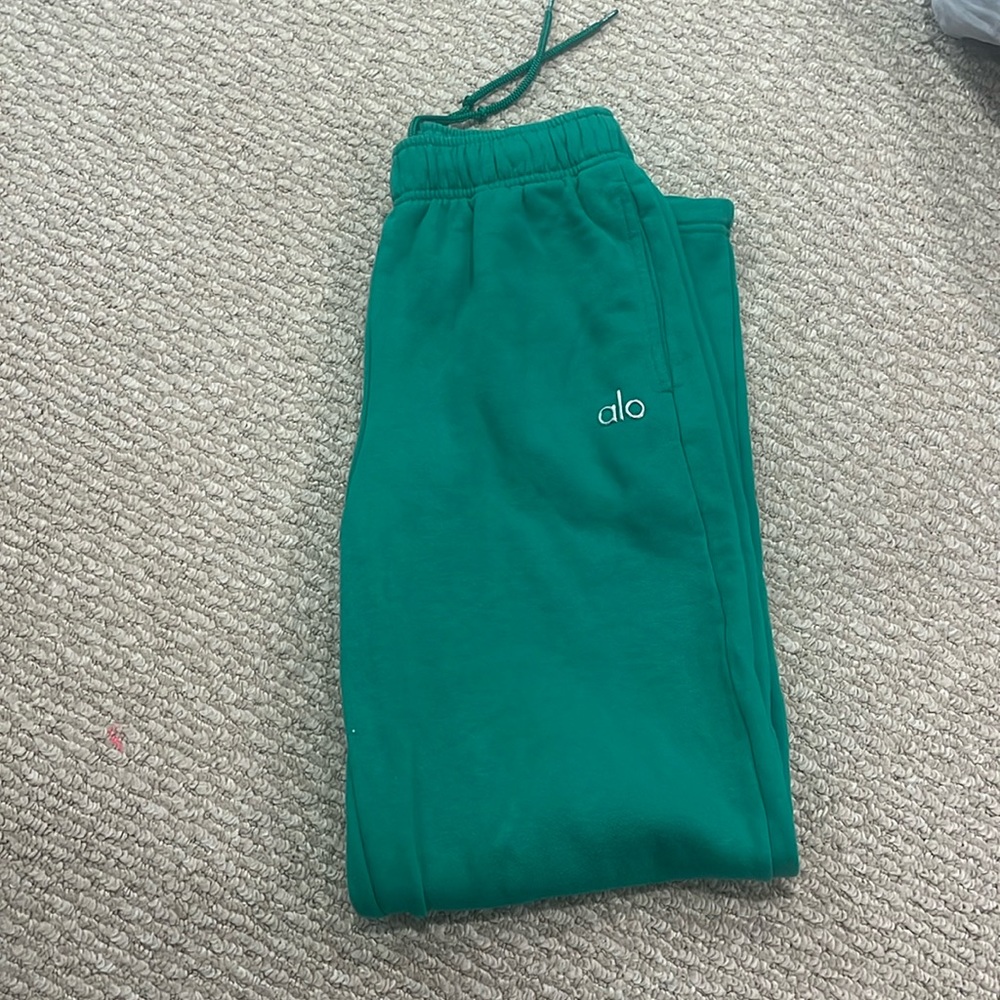 alo accolade sweatpants